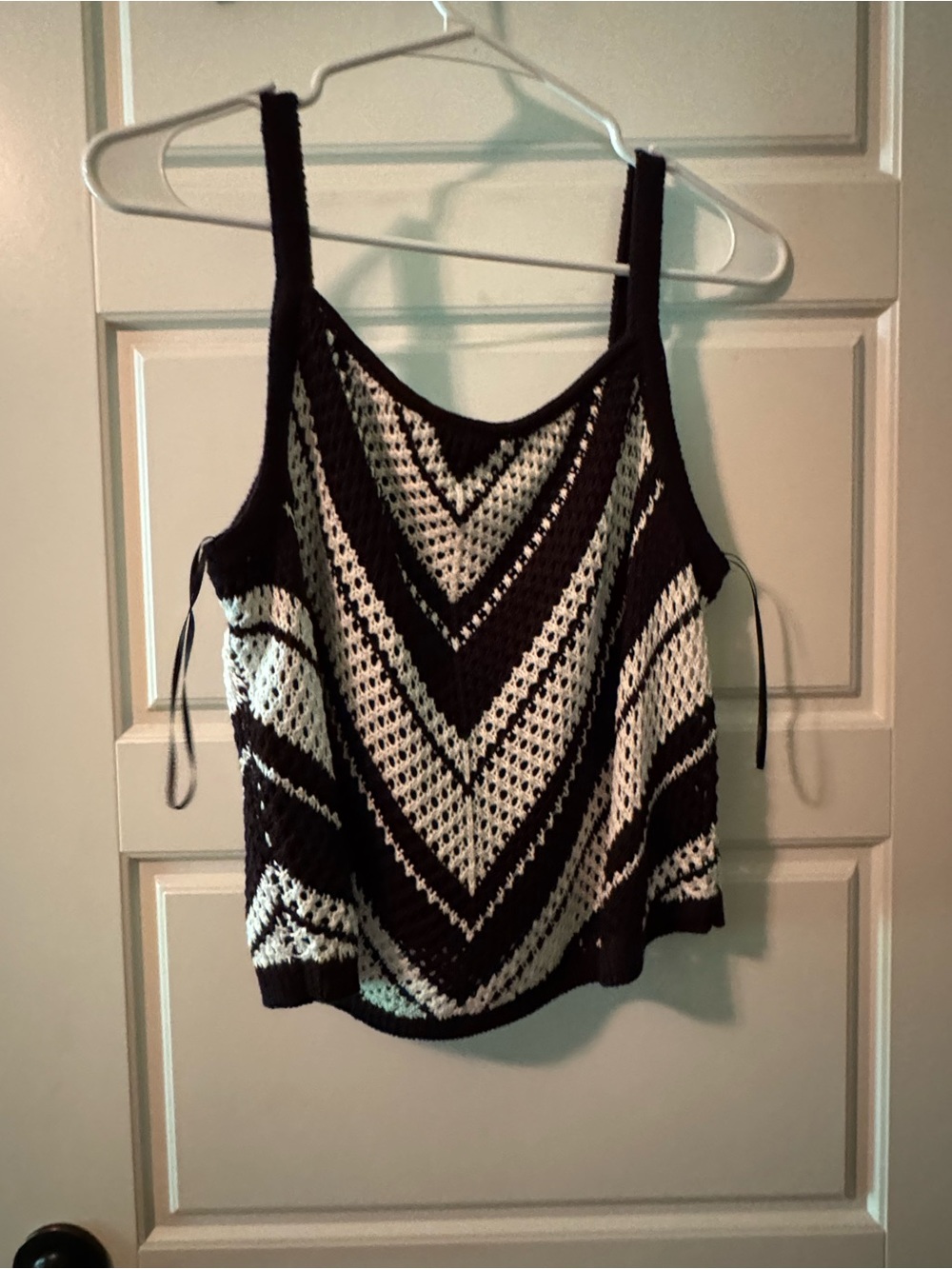 sofia by sofia vergara Black & White Crochet Striped Tank